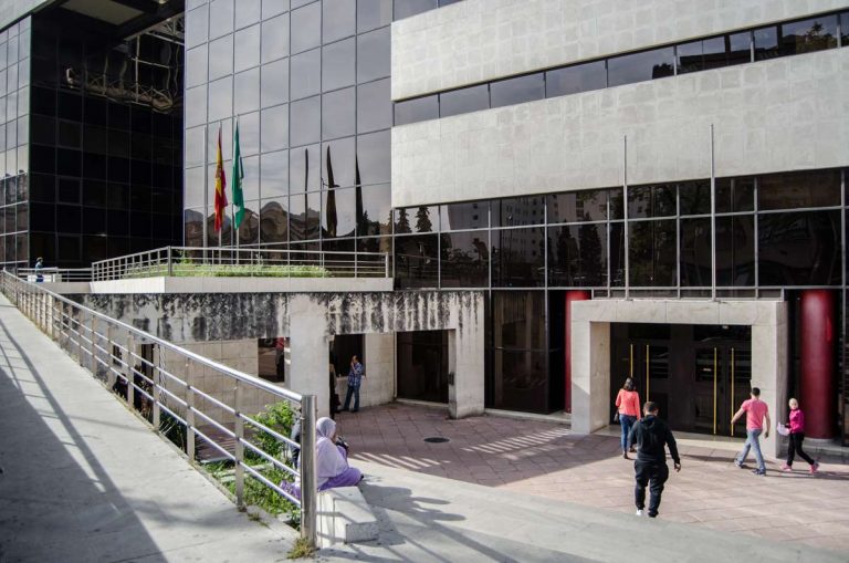 Libertad y orden de alejamiento para el detenido por intentar volar el domicilio que compartía con su pareja