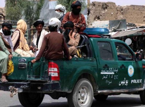 La Santa Sede insta a buscar soluciones en Afganistán a través del diálogo