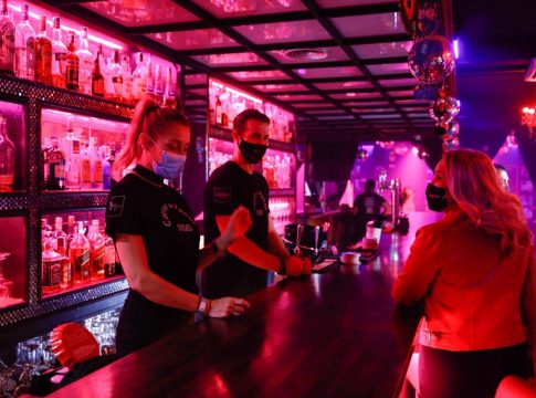 Los TSJ de 4 CCAA anulan el pasaporte Covid para acceder a locales de ocio