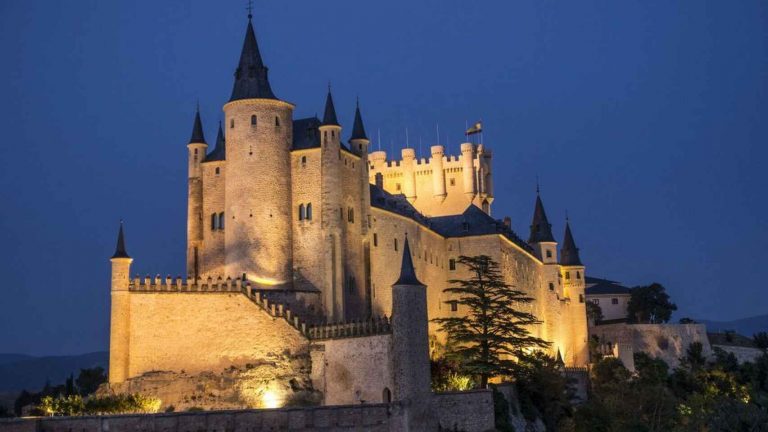 Los tres castillos medievales más espectaculares de España