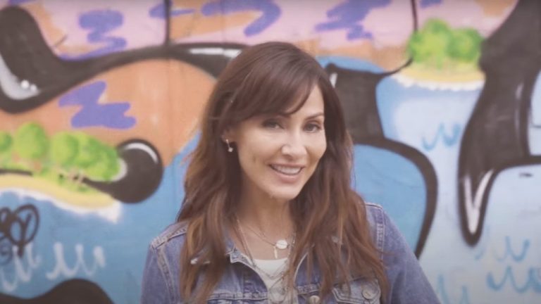 Natalie Imbruglia en 'On My Way', nuevo single