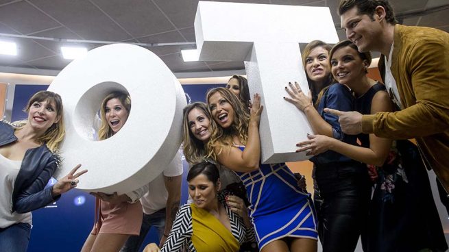 Otra foto de concursantes OT primera edición