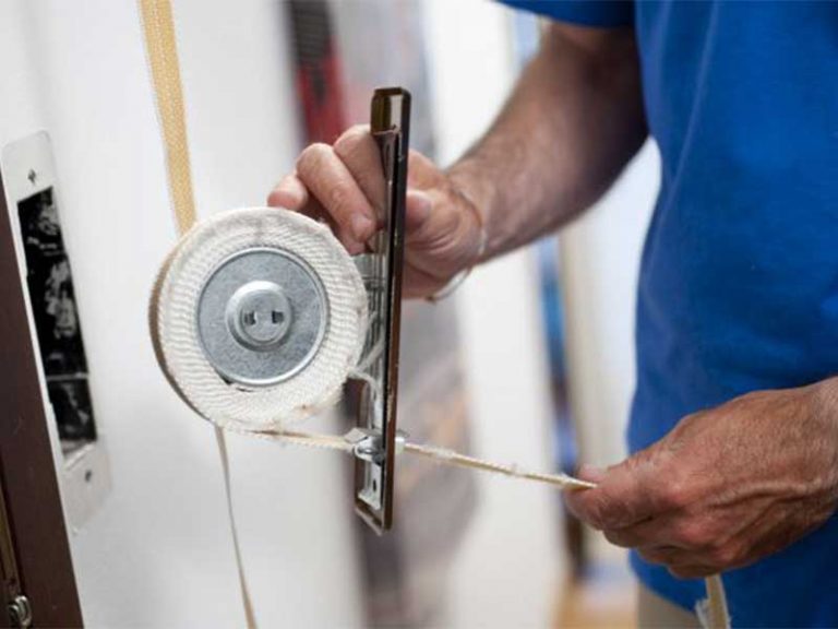 Cómo cambiar el recogedor de una persiana