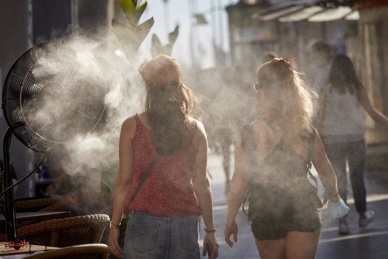 Protección Civil mantiene la alerta por altas temperaturas en gran parte de España