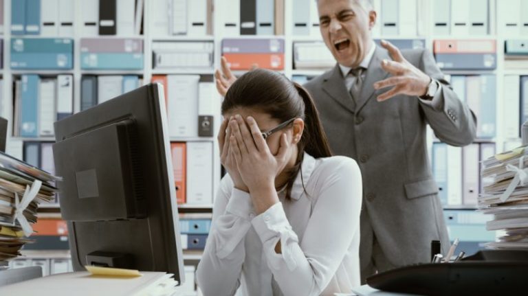 Qué es el acoso laboral