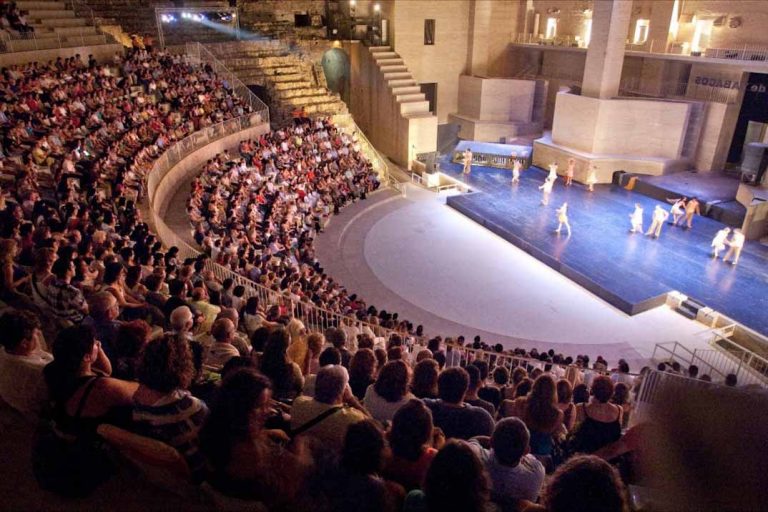 Sagunt a Escena 2021 se abre con el estreno de 'Bojos 20'