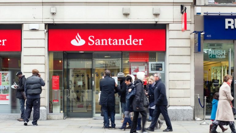 Santander y BBVA, premiados por 'The Banker' como entidades innovadoras
