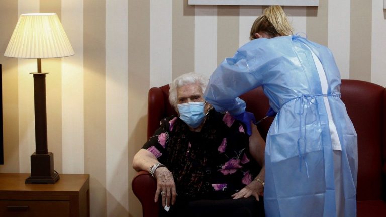 Un total de 174 residencias catalanas de servicios sociales presentan casos activos