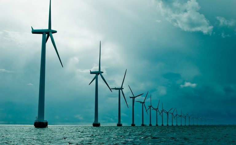 Windar Renovables firma con BBVA su primera financiación sostenible