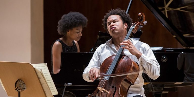 Los hermanos Sheku e Isata Kanneh-Mason debutan este viernes en el FIS