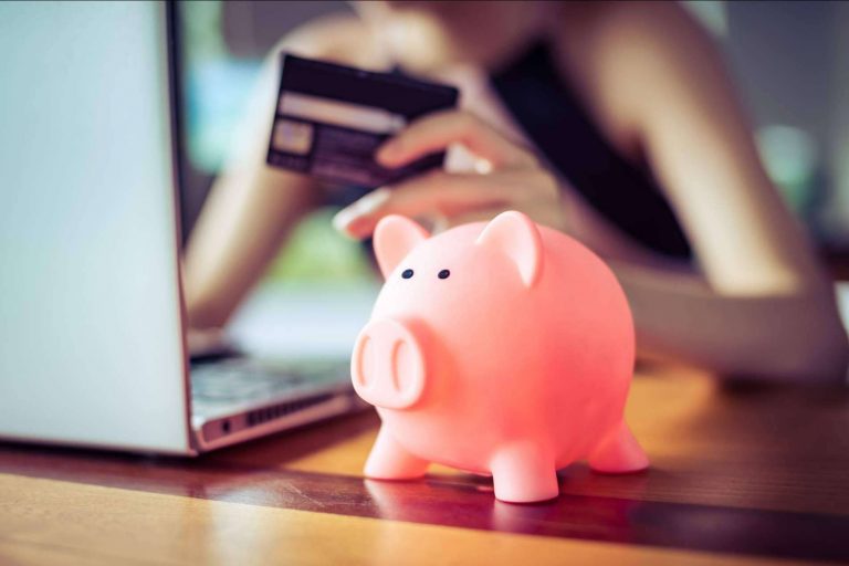 Ahorrar más de 1000 euros en compras es posible con Tarjeta Ahorro y su programa más llamativo