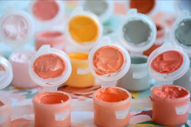 Pintar con números es la actividad de ocio que no ha dejado de crecer desde 2020