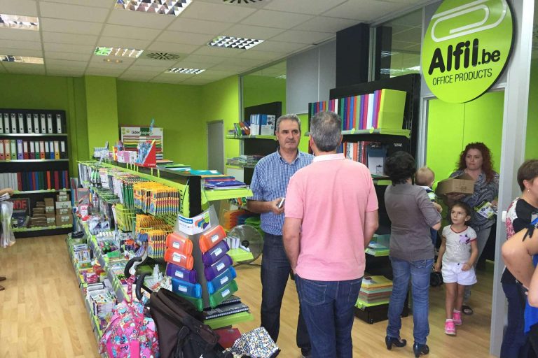 ser dueño de un negocio de éxito es posible con su modelo de franquicias