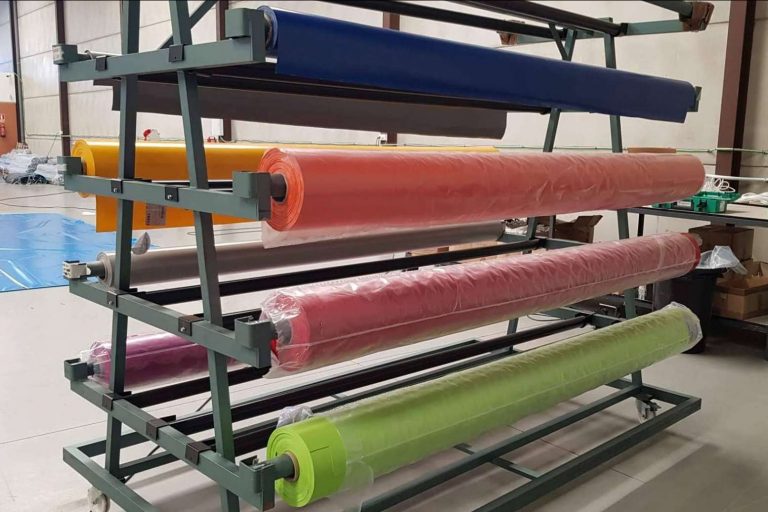 conservar el agua con los cobertores de piscina de invierno