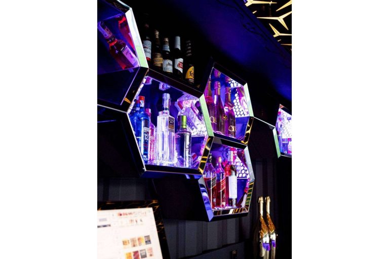 Radikal Café se consolida como el espacio predilecto de los amantes del motor