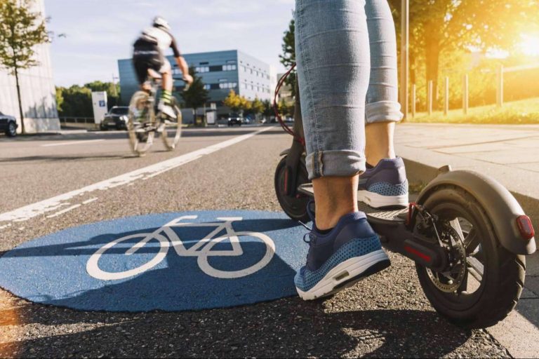 ¿Cuáles son las principales consultas en un taller de reparación de patinete eléctrico en Barcelona como Talleres LYNX?
