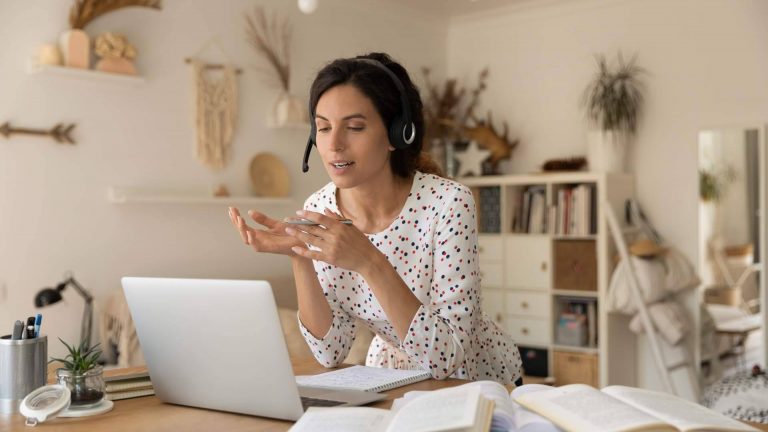 Academia Iris ayuda a aprobar las oposiciones para la administración del estado