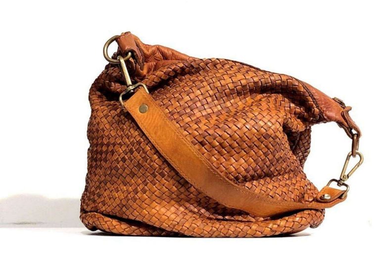 los bolsos de piel lavada vuelven a estar de moda con Lola Amara