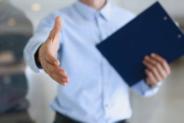 Buscar ofertas de empleo en el extranjero gracias a la plataforma JOByes