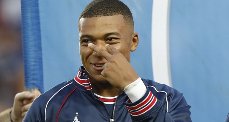 última acción presidente Mbappé