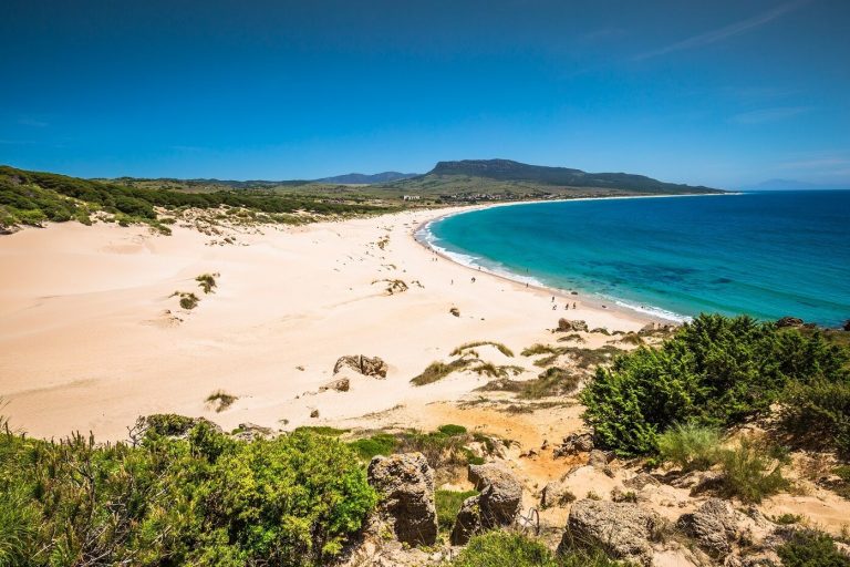 Ocho playas paradisiacas de España que merecen una visita en verano
