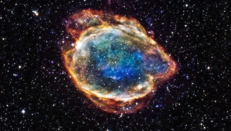 Astrónomos capturan los primeros momentos de una supernova