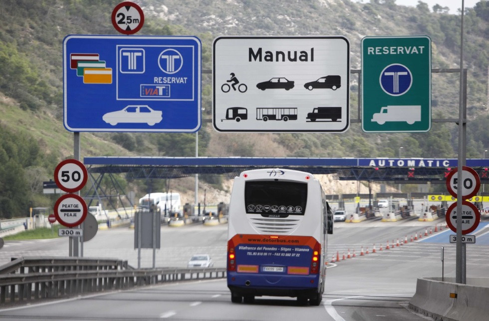 Cómo se paga en los peajes en España 30 Tipos de vehículos en España que definen el cobro del peaje
