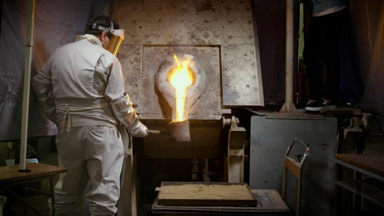 Nissan y la Universidad de Waseda hacen una prueba para motores eléctricos