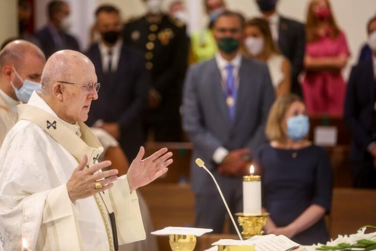 El cardenal Osoro apuesta por el diálogo constructivo en política