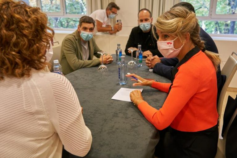 Díaz aborda la situación sociolaboral de Euskadi