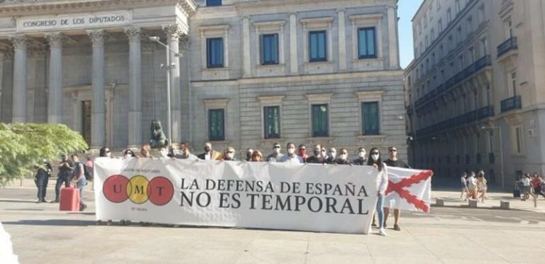 Militares se concentran para exigir el fin de la temporalidad de las Fuerzas Armadas