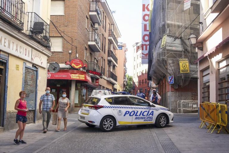 La Policía Municipal de Madrid desalojó varios botellones