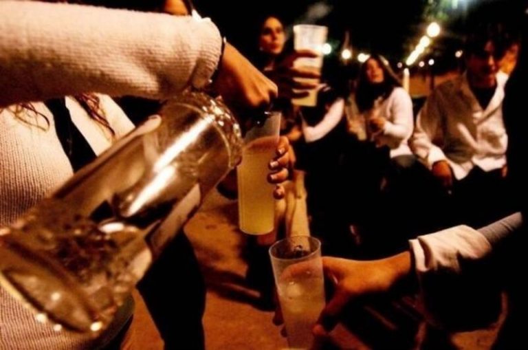 El alcohol está asociado con un mayor riesgo de desarrollar cáncer de mama