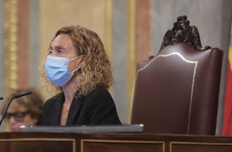 Batet llama a priorizar la lucha por la igualdad de género