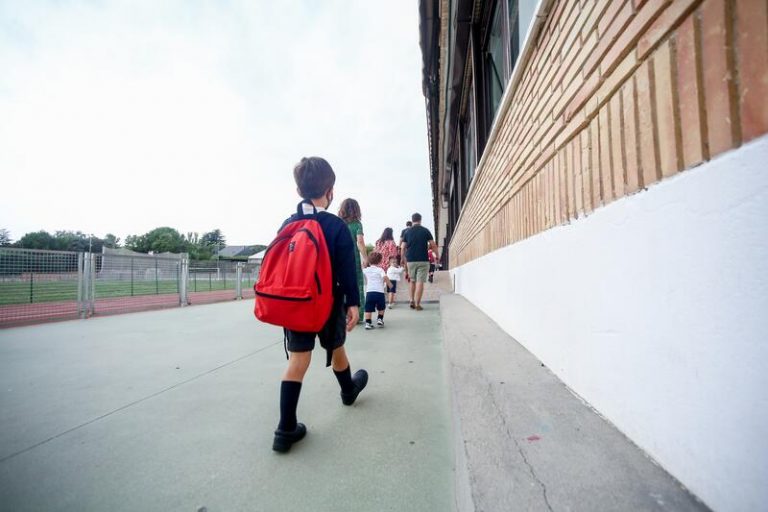 El curso escolar comienza en Cantabria sin incidentes