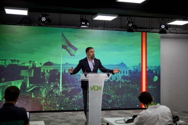 Abascal condena el ataque homófobo y denuncia que se silencian agresiones