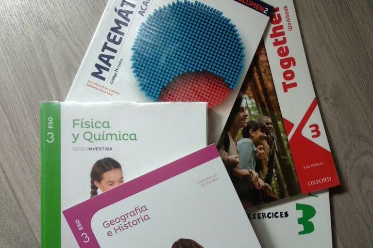 Los editores de libros de texto facturaron 765,47 millones en el curso 2020-2021