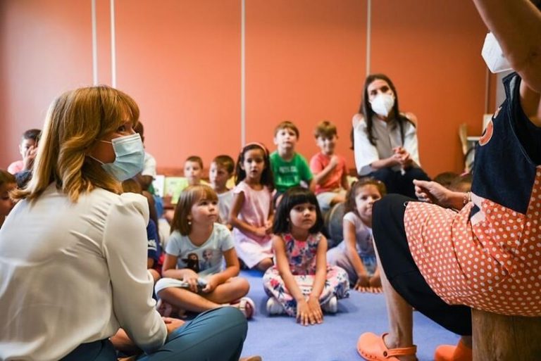 El curso escolar 2021-2022 cuenta con 8,2 millones de alumnos