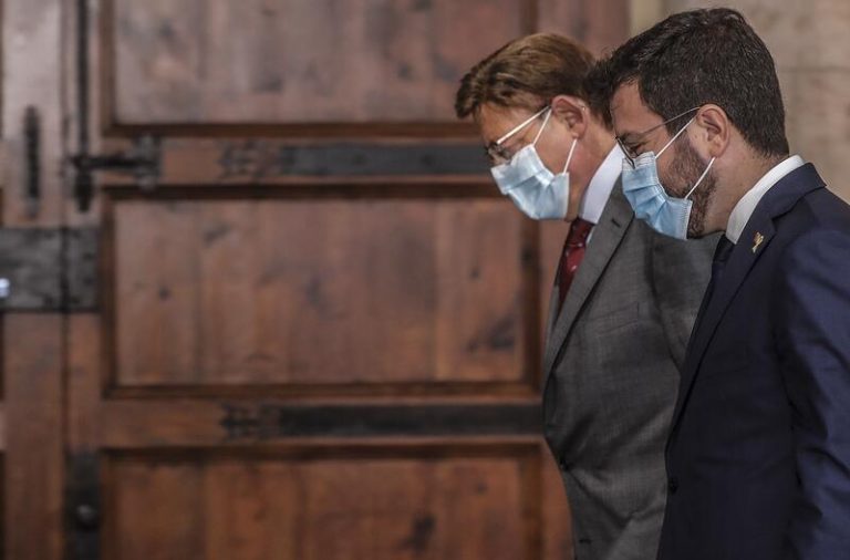 Aragonés quiere negociar bilateralmente con el Gobierno