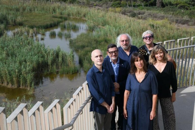 Más de 20 artistas graban una canción contra la ampliación del Aeropuerto de Barcelona