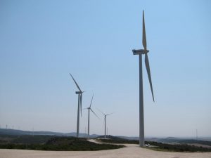 La subasta de renovables, que pondrá en juego 3.300 MW, se retrasa al 19 de octubre