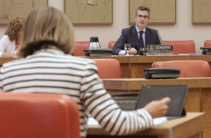 Bolaños avisa al PP de que están "haciendo daño al Poder Judicial" al bloquear el CGPJ