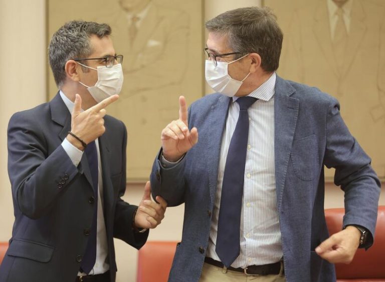 Bolaños: El Gobierno sí actúa contra los homenajes a etarras porque los considera 