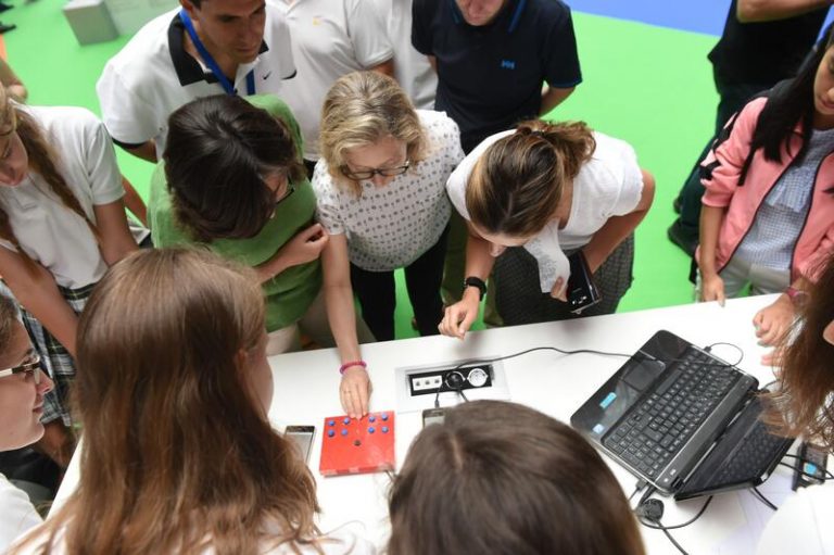La Fundación Endesa reta a alumnos y docentes a desarrollar soluciones tecnológicas