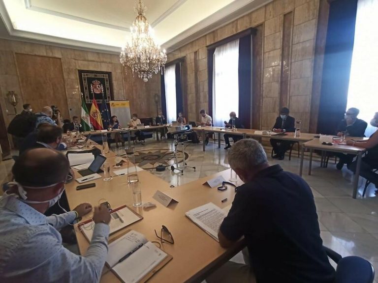 Bruselas: El Mediterráneo no se puede permitir ser el mar más sobreexplotado del mundo