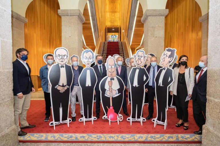 Siro López dona sus fondos artísticos con 40 años de caricaturas políticas