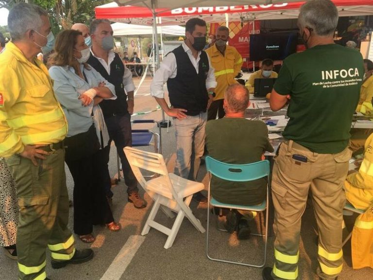 Moreno confía en que mejoren condiciones del incendio de Sierra Bermeja