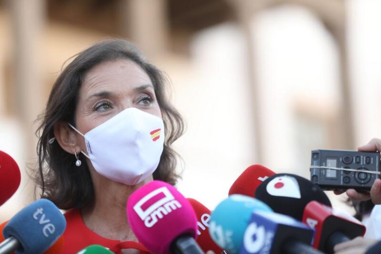 Maroto insta a los transportistas a cesar el boicot que perjudica a la parte más débil de la cadena