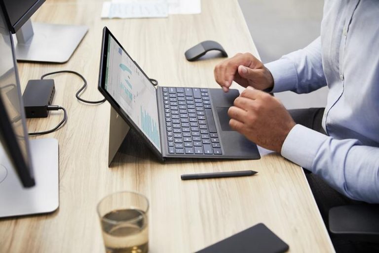 Microsoft creará en Barcelona un hub de I+D centrado en modelos de Inteligencia Artificial