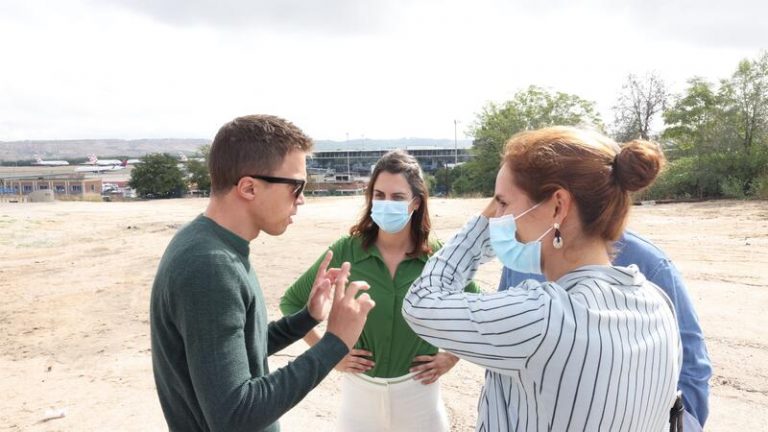 Errejón y Mas Madrid exigen a Sánchez tumbar la ampliación de Barajas